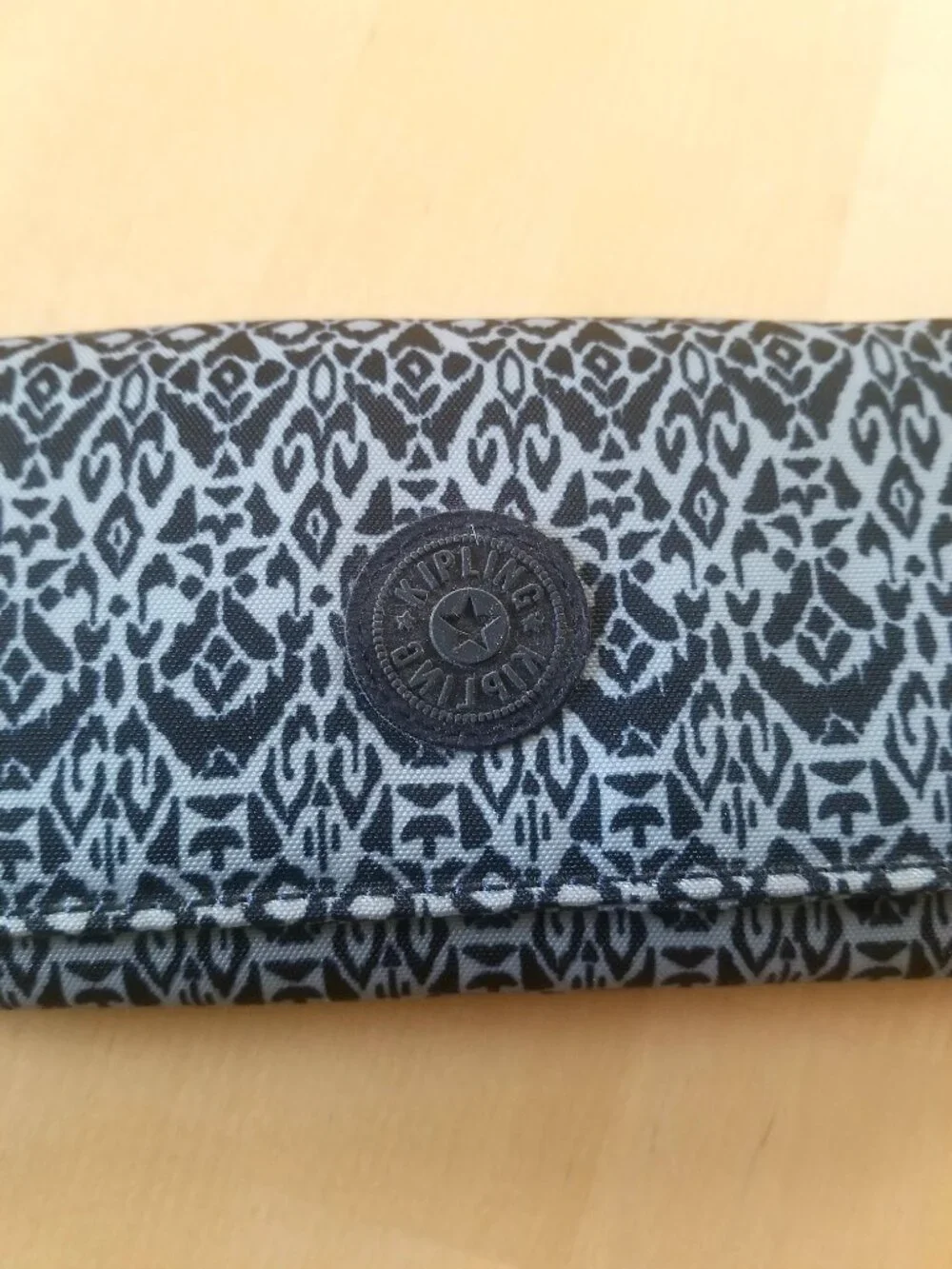 Kipling Wallet - Picture 2 of 9